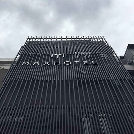Max Hotel Субанг-Джая Экстерьер фото