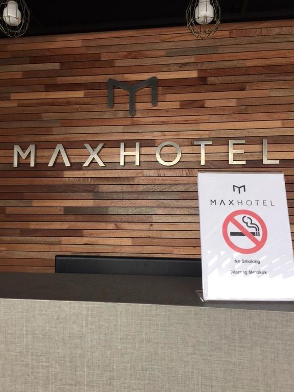 Max Hotel Субанг-Джая Экстерьер фото