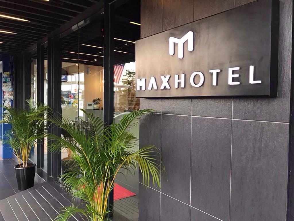 Max Hotel Субанг-Джая Экстерьер фото